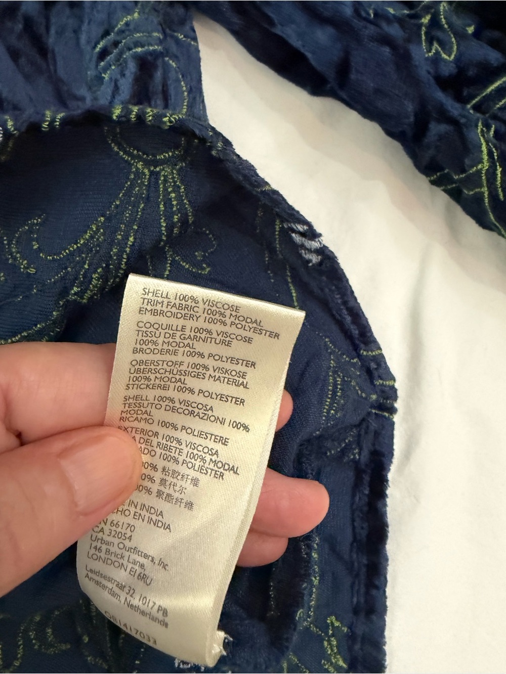 ANTHROPOLOGIE Velvet Embroidered Blouse Blue L - Picture 7 of 10